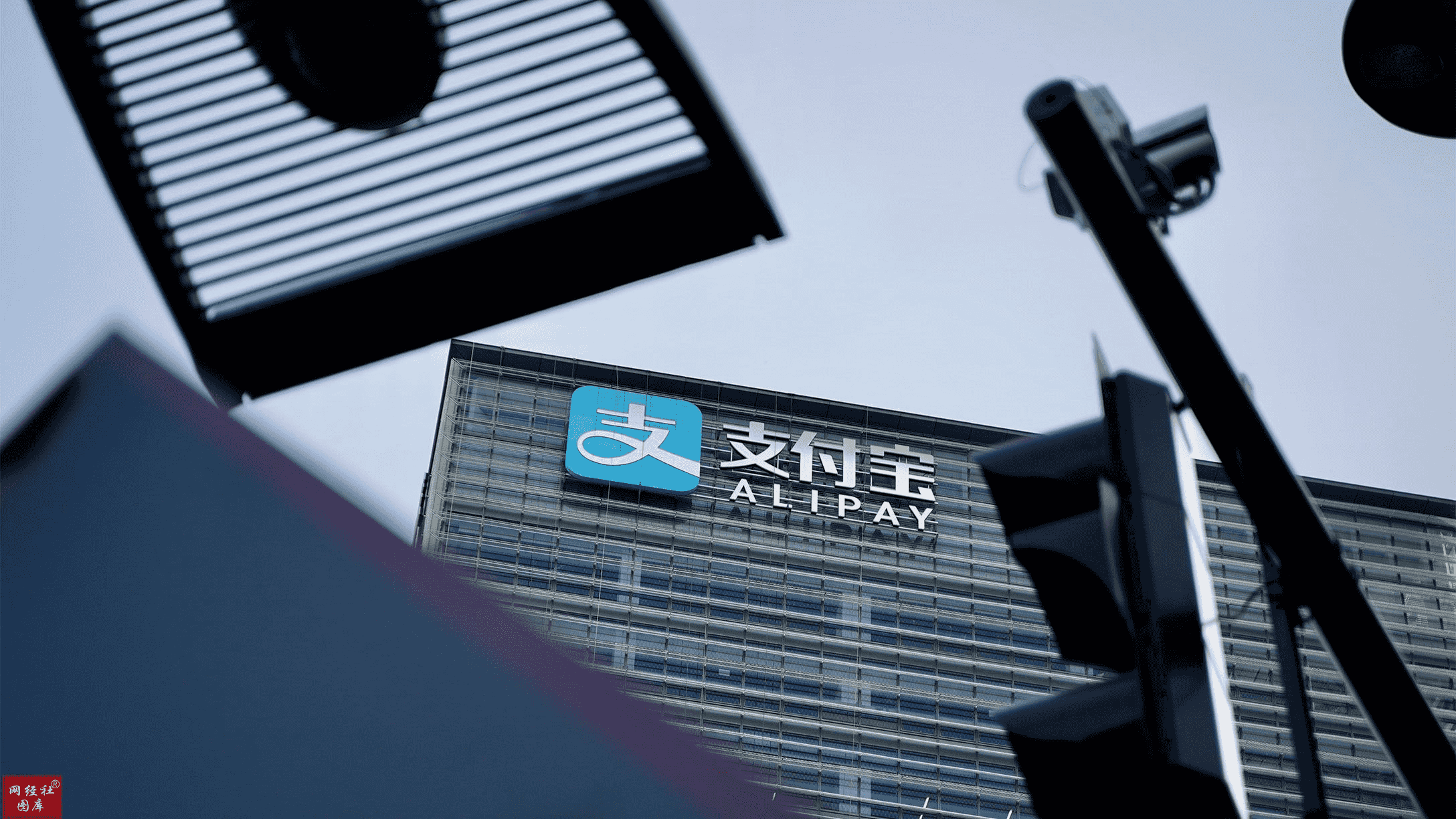 復(fù)盤2024年互聯(lián)網(wǎng)房產(chǎn)家裝十大事件 行業(yè)變革與資本涌動